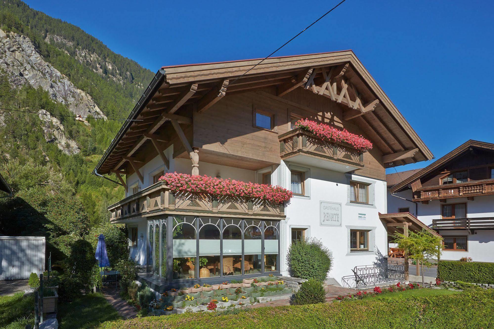 Gaestehaus Renate Längenfeld Exterior foto